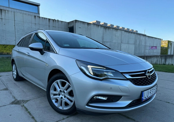 Opel Astra cena 38900 przebieg: 207000, rok produkcji 2019 z Lublin małe 254